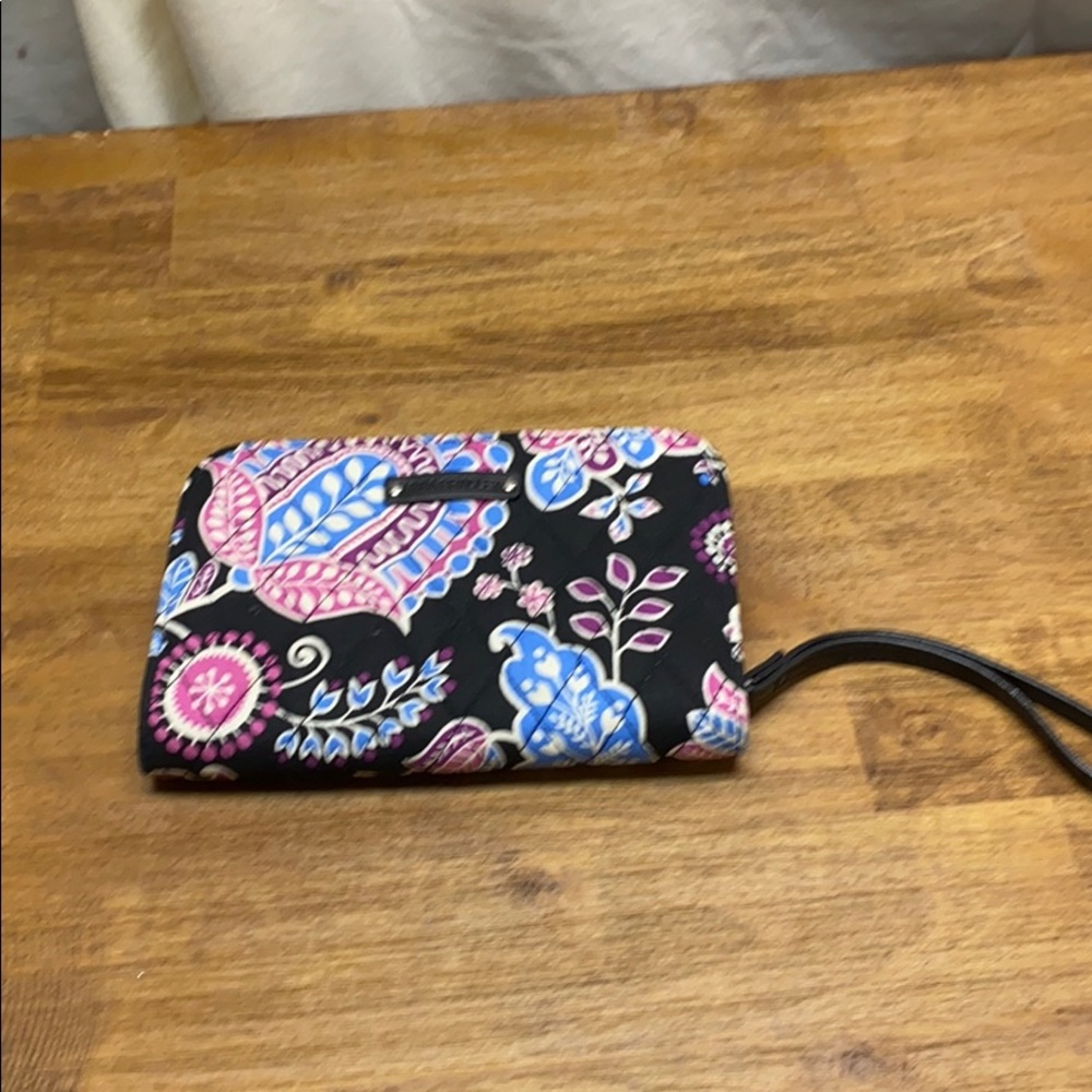 Vera Bradley wristlet alpine floral